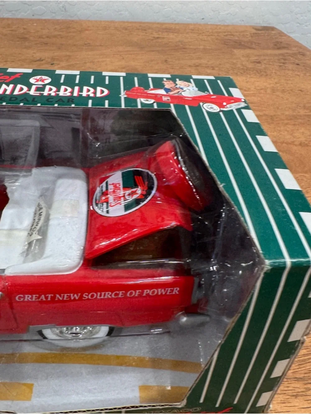 Gearbox Texaco Red 1956 Ford Thunderbird Sky Chief Convertible Die-Cast Toy Car